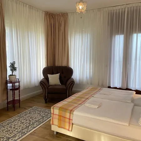 בית הארחה Zum *