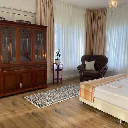 בית הארחה Zum *