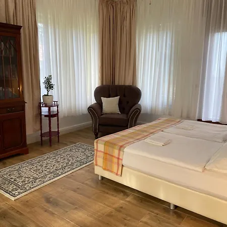 Zum בית הארחה