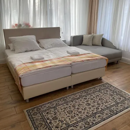 בית הארחה Zum